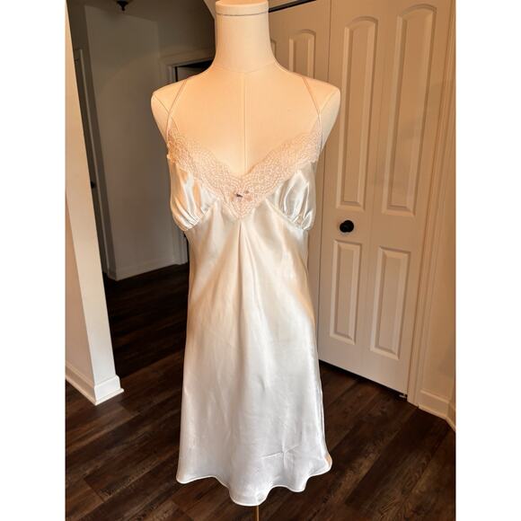 Linea Donatella White Lace Peignoir Set Nightgown Robe Wedding Lingerie Lg Bride - Picture 8 of 12
